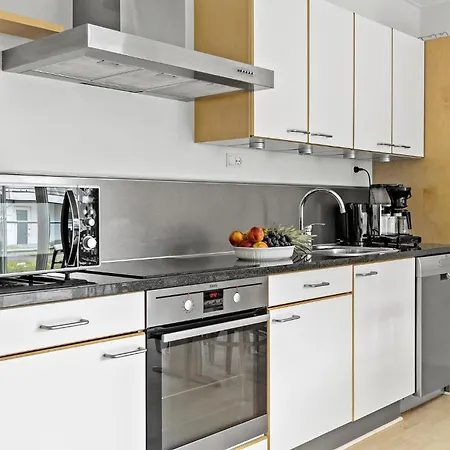 Sopark Lejl, 45 Apartment